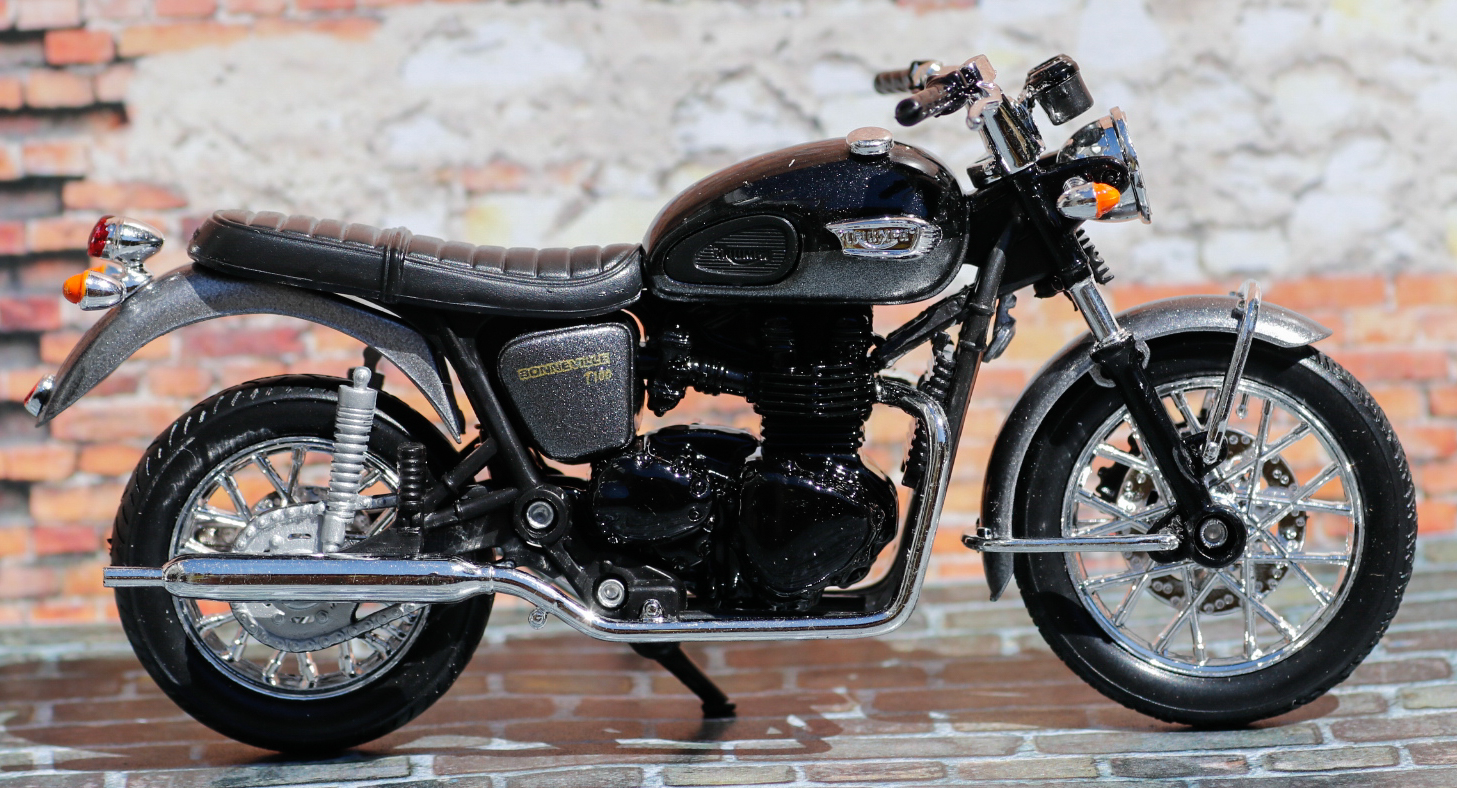 Welly Triumph Bonneville T100